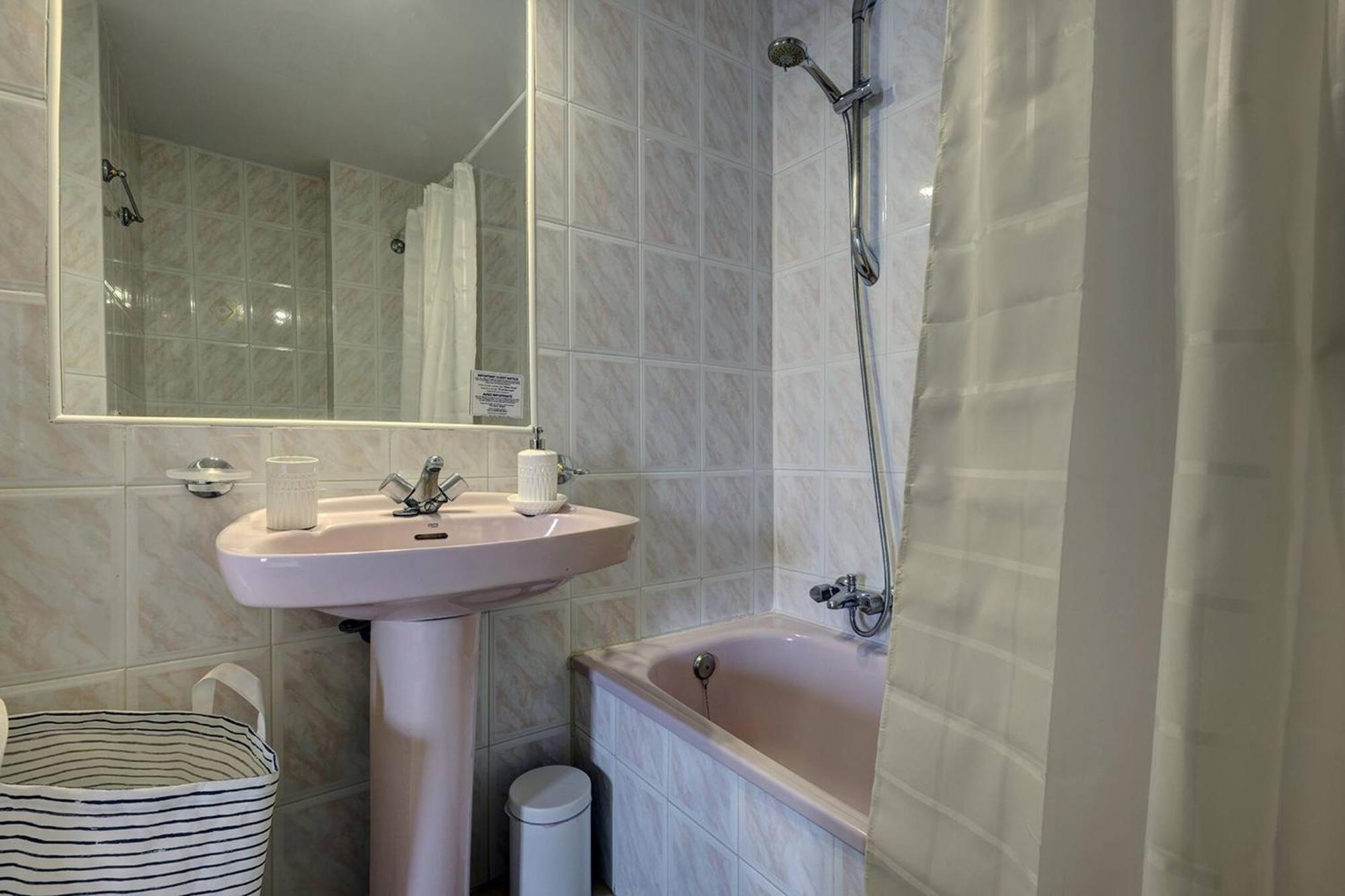 053 - Two Bed Mijas Golf Apartment In Popular Matchroom Golf Club Fuengirola Buitenkant foto